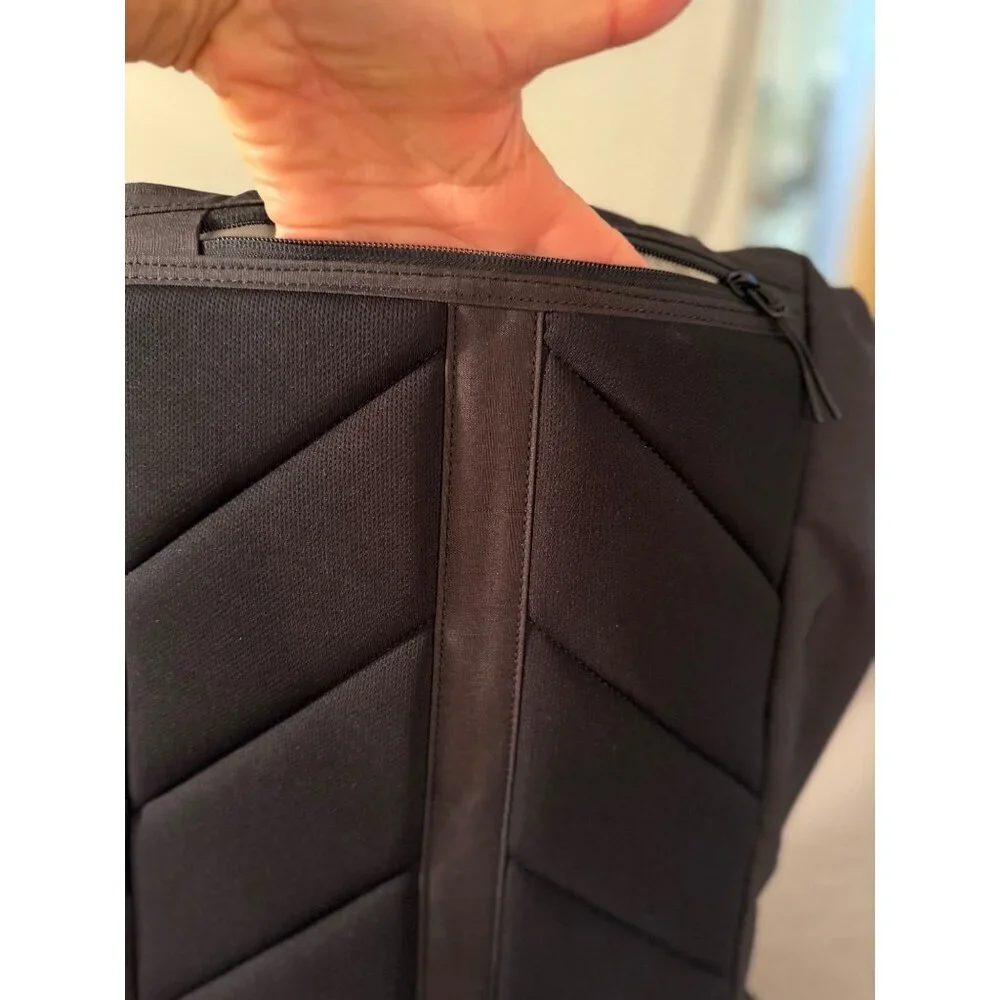 Thule Unisex Lithos 16L Black Backpack Flap Adjustable Water Resistant Travel